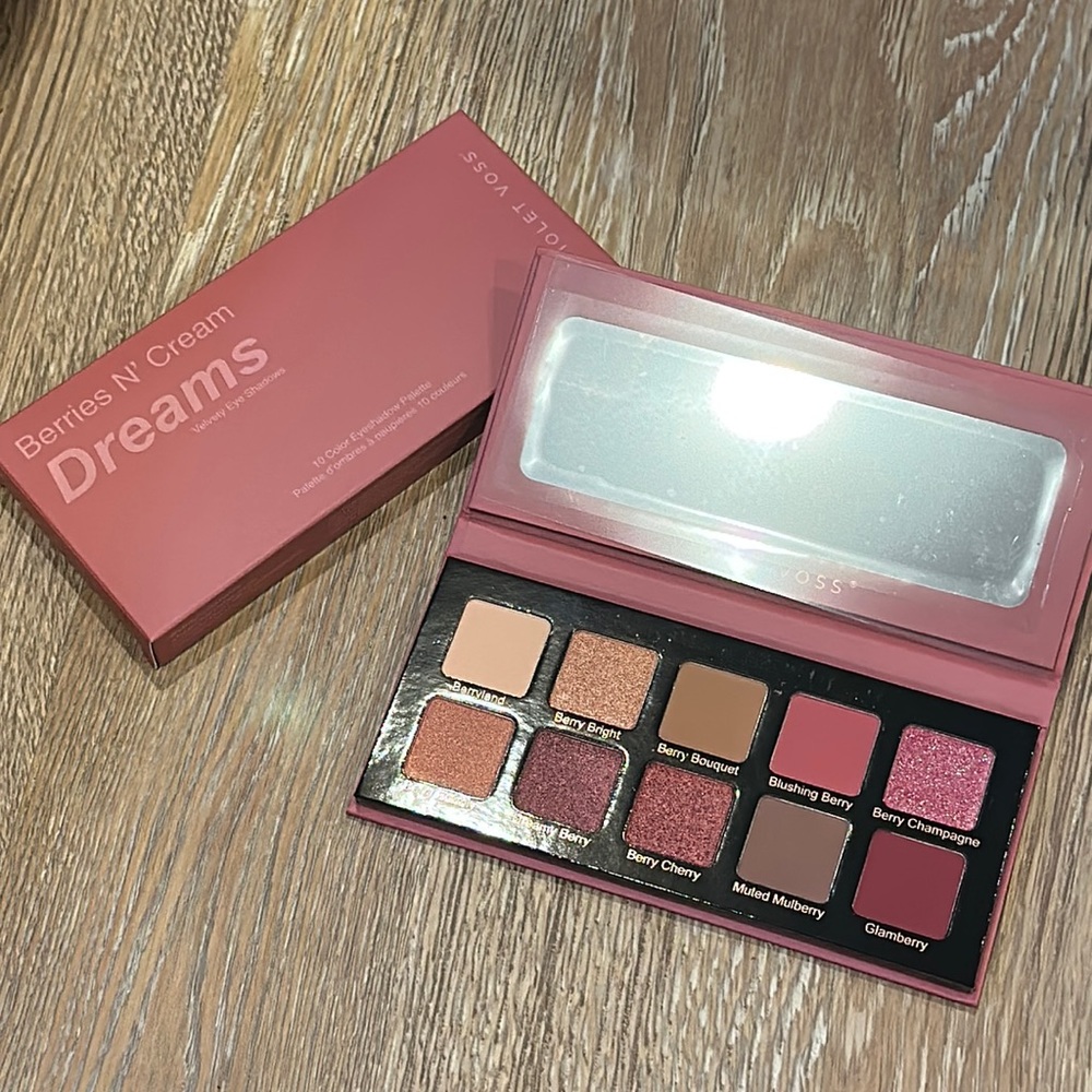 Violet Voss Berries N Cream Palette